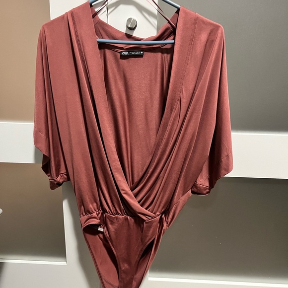 Zara Bodysuit - Picture 1 of 3